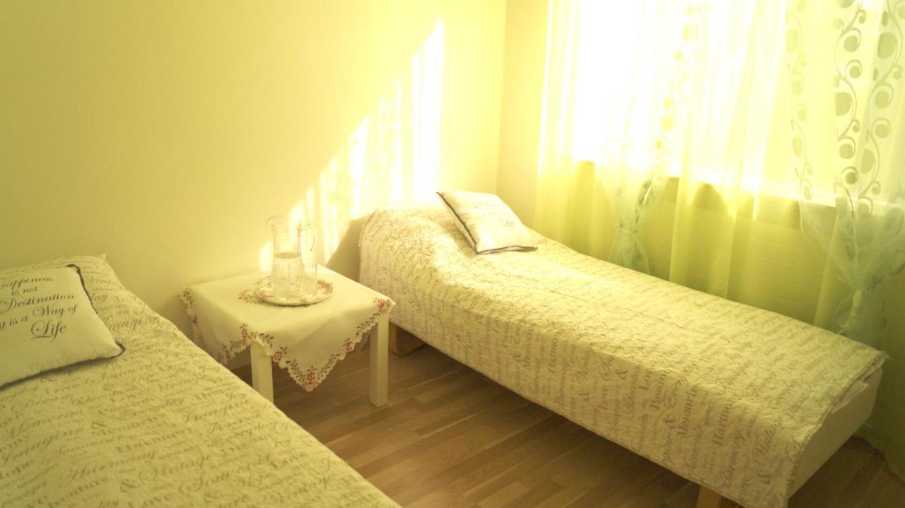 Twin Room With Shared Bathroom Njarthvik Exterior photo